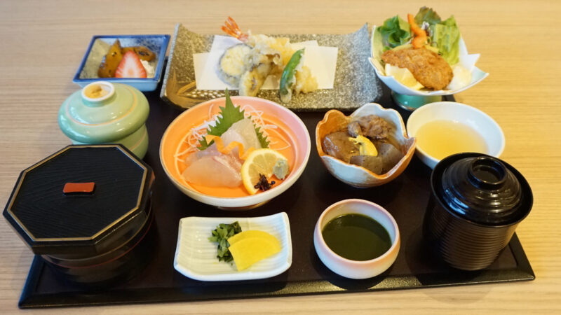 懐風亭 冬晴御膳